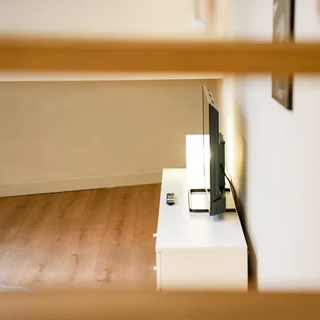 Modern 1br & 1lr 15-min Walk To Rabot خنت