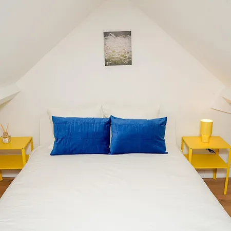 Modern 1br & 1lr 15-min Walk To Rabot *
